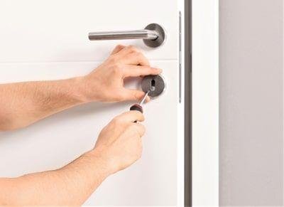 Співробітник на виклику